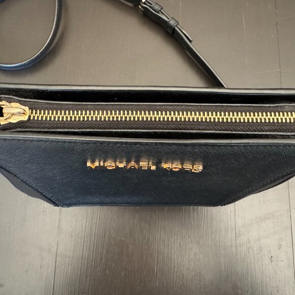 Michael Kors Black Purse - Picture 2 of 11